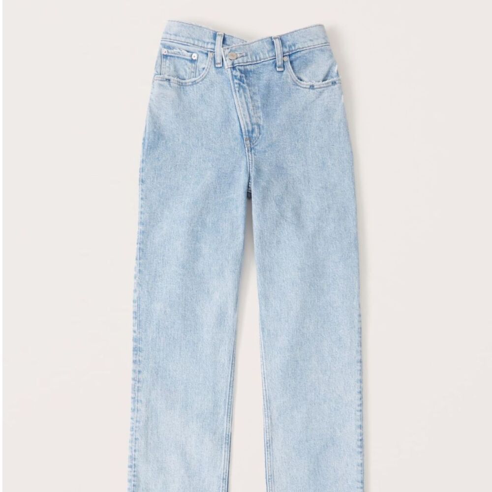 Abercrombie High Rise 90s Straight Jeans, Light Criss-Cross Waist Band, sz 24